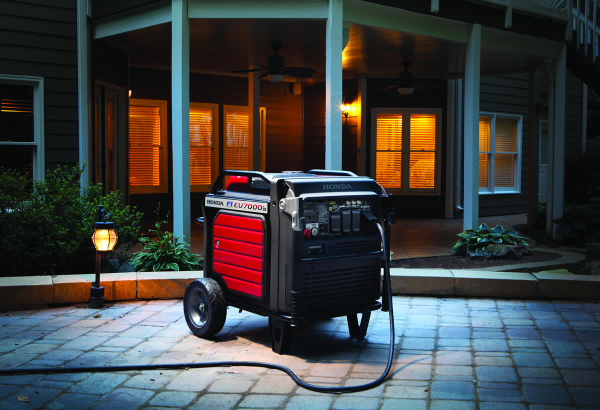 Honda EU7000iSNAC (CA-Compliant) Portable Generator