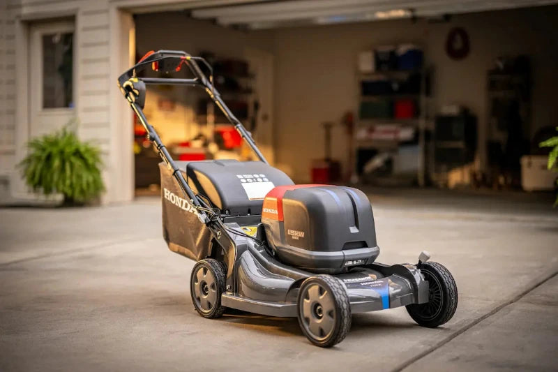 Honda promotions at B&R Lawnmower Shop, Winnetka, CA