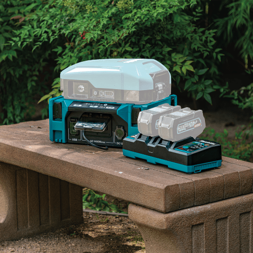 Makita - Makita 40V max ConnectX™ Portable Power Station (BAC01) - B&R Lawnmower Shop