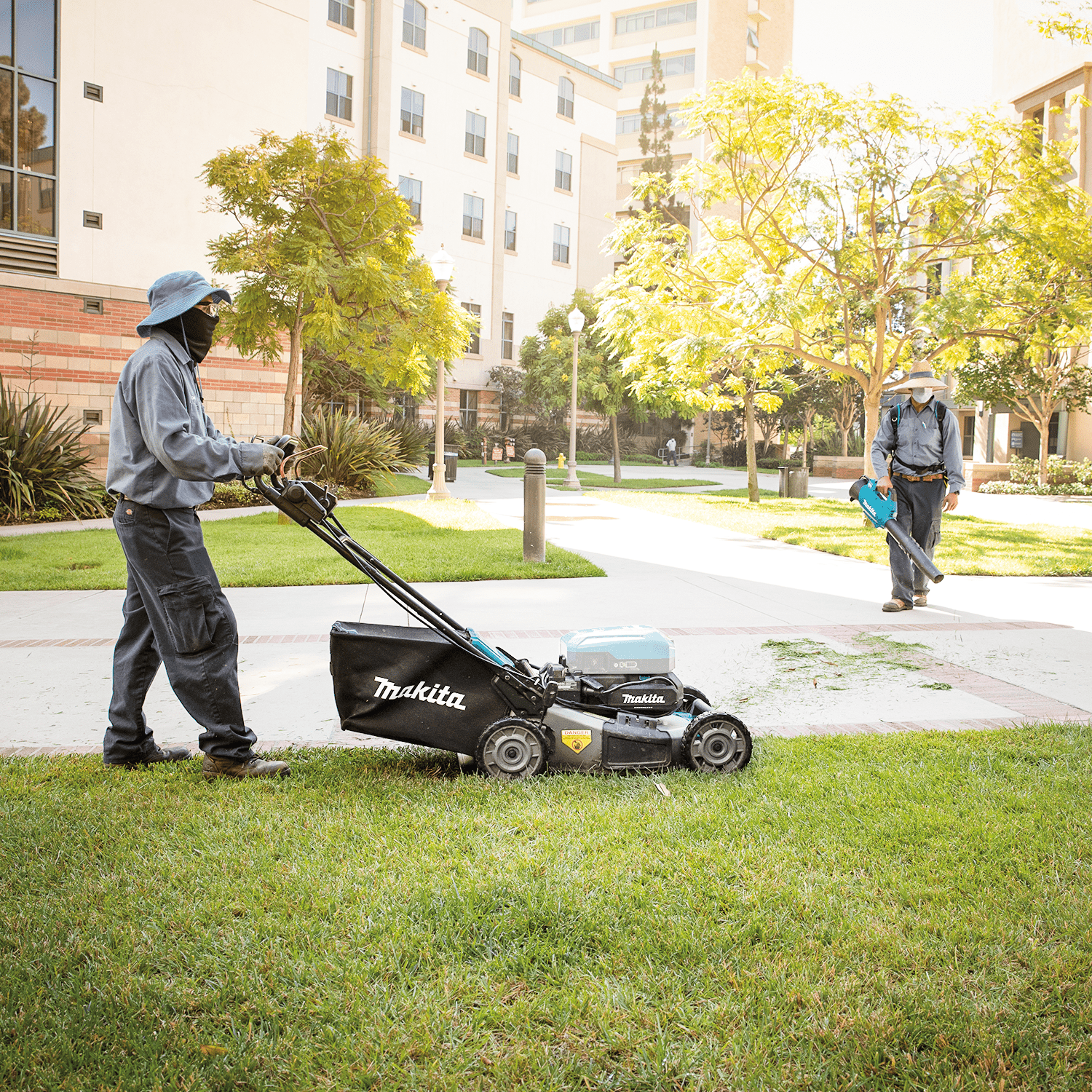 Makita - Makita CML01Z 40V max ConnectX™ Brushless 21" Self‑Propelled Commercial Lawn Mower, Tool Only - B&R Lawnmower Shop