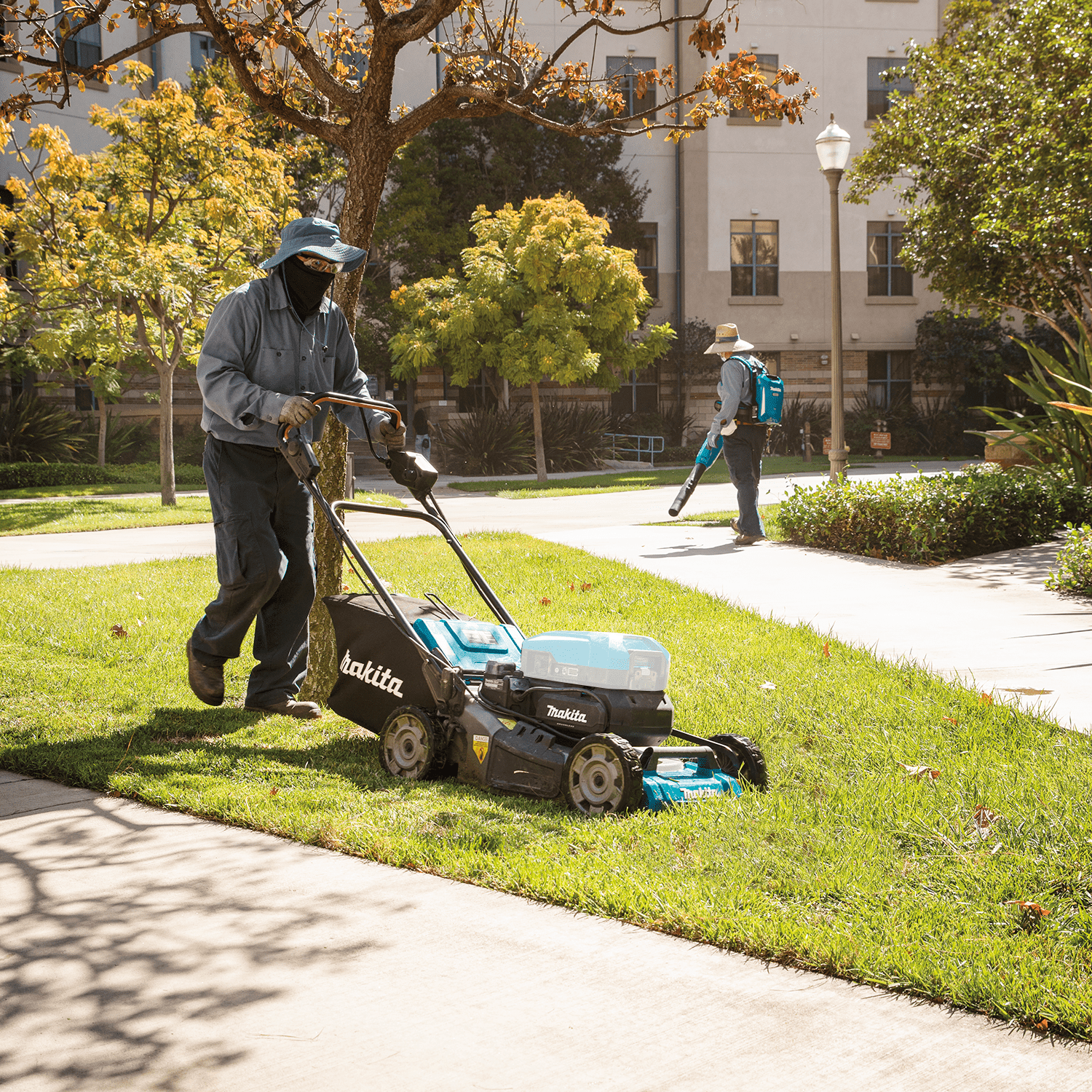 Makita - Makita CML01Z 40V max ConnectX™ Brushless 21" Self‑Propelled Commercial Lawn Mower, Tool Only - B&R Lawnmower Shop